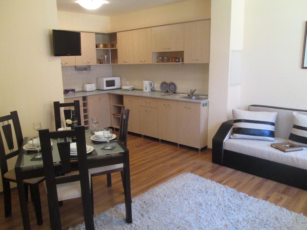 Gramadeto Complex Alexander Services Apartments บันสโก ห้อง รูปภาพ